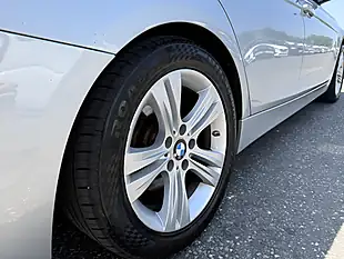 Used 2017 BMW 3 Series Sport Glacier Silver - Interior and Exterior details 10