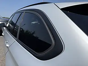 Used 2017 BMW 3 Series Sport Glacier Silver - Interior and Exterior details 9