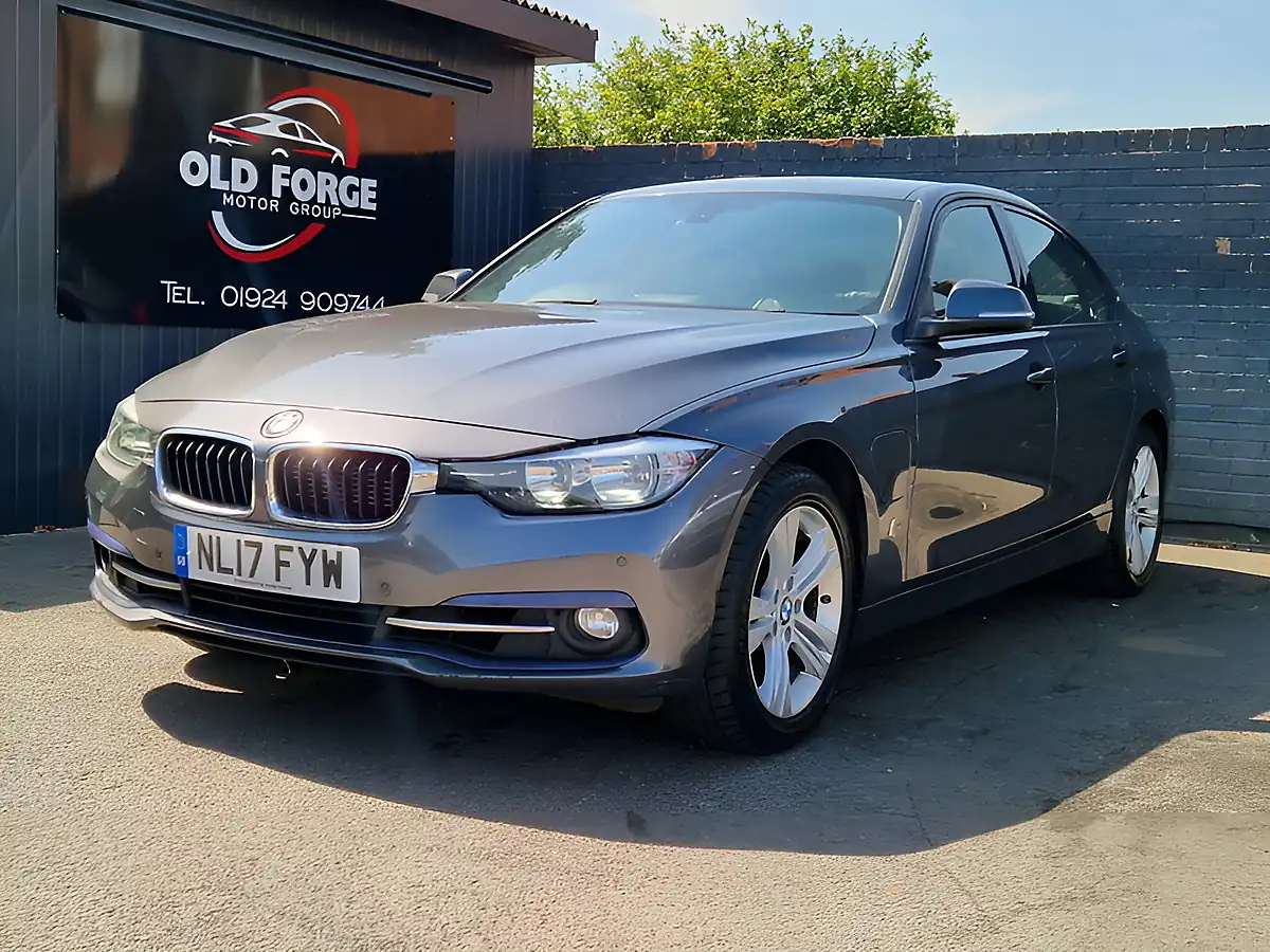 Used 2017 BMW 3 Series Sport Grey - Interior and Exterior details 11