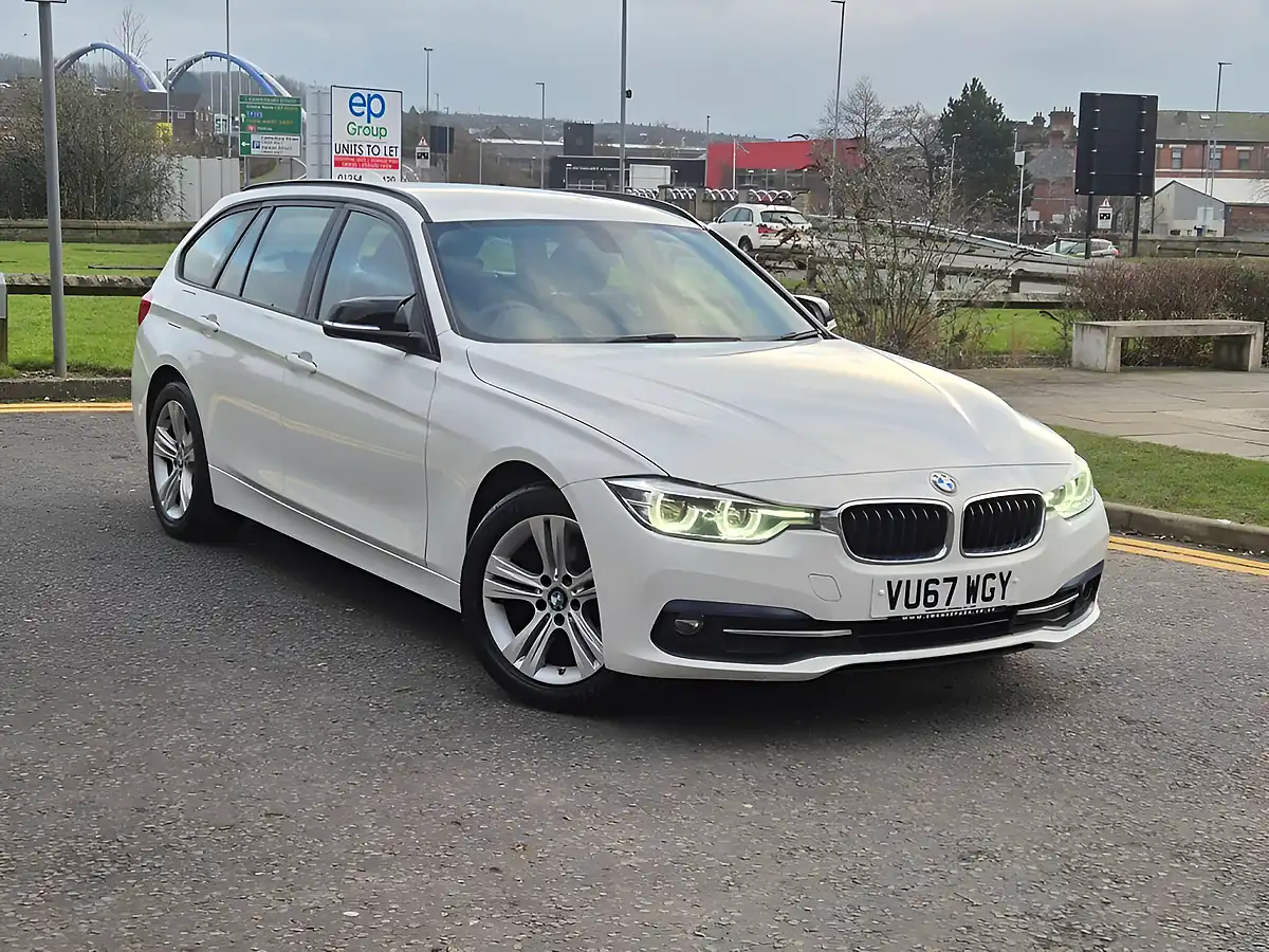 Used 2017 BMW 3 Series Sport Touring Xdrive White - Front View