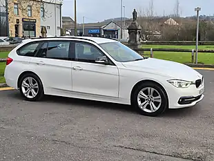 Used 2017 BMW 3 Series Sport Touring Xdrive White - Interior and Exterior details 12
