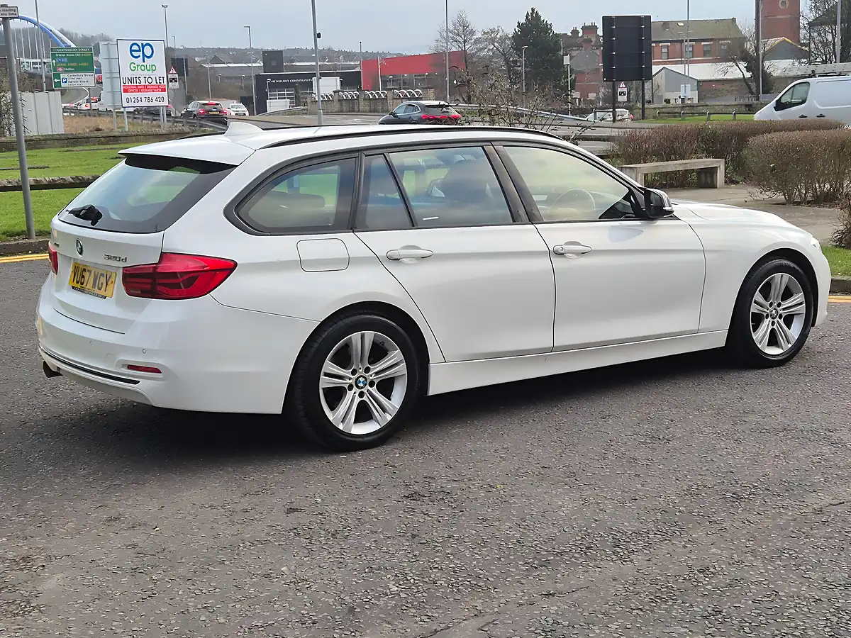 Used 2017 BMW 3 Series Sport Touring Xdrive White - Interior and Exterior details 15