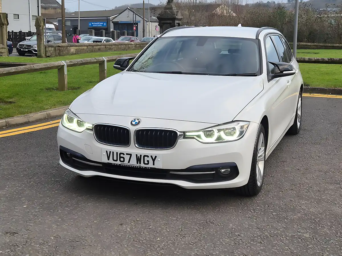 Used 2017 BMW 3 Series Sport Touring Xdrive White - Interior and Exterior details 5
