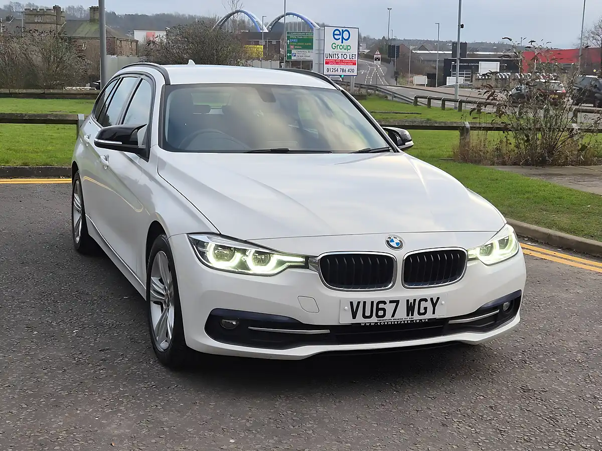 Used 2017 BMW 3 Series Sport Touring Xdrive White - Interior and Exterior details 8