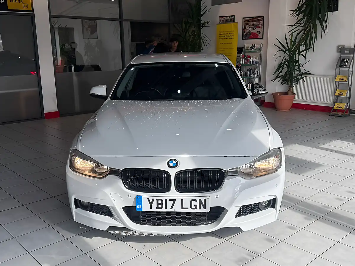 Used 2017 BMW 3 Series Sport White - Interior and Exterior details 3