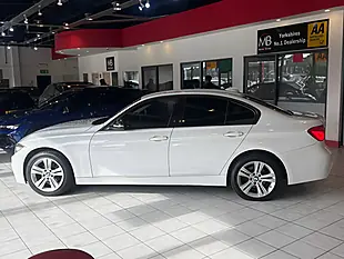 Used 2017 BMW 3 Series Sport White - Interior and Exterior details 6