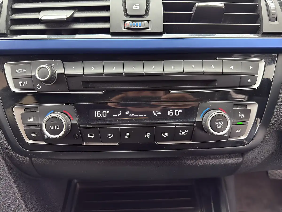 Used 2017 BMW 4 Series Gran Coupe M Sport Alpine White - Interior and Exterior details 20