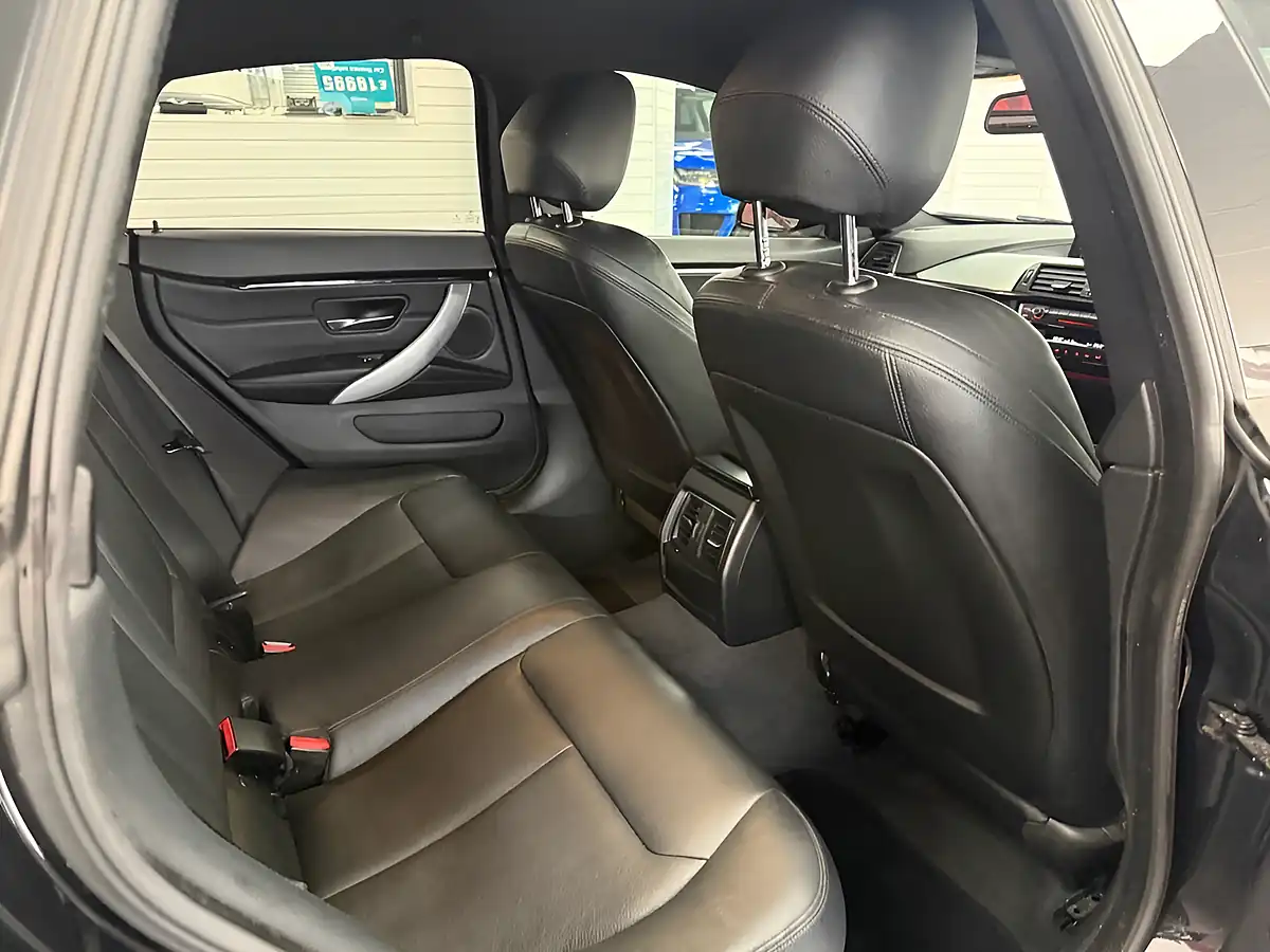 Used 2017 BMW 4 Series Gran Coupe M Sport Black - Interior and Exterior details 4