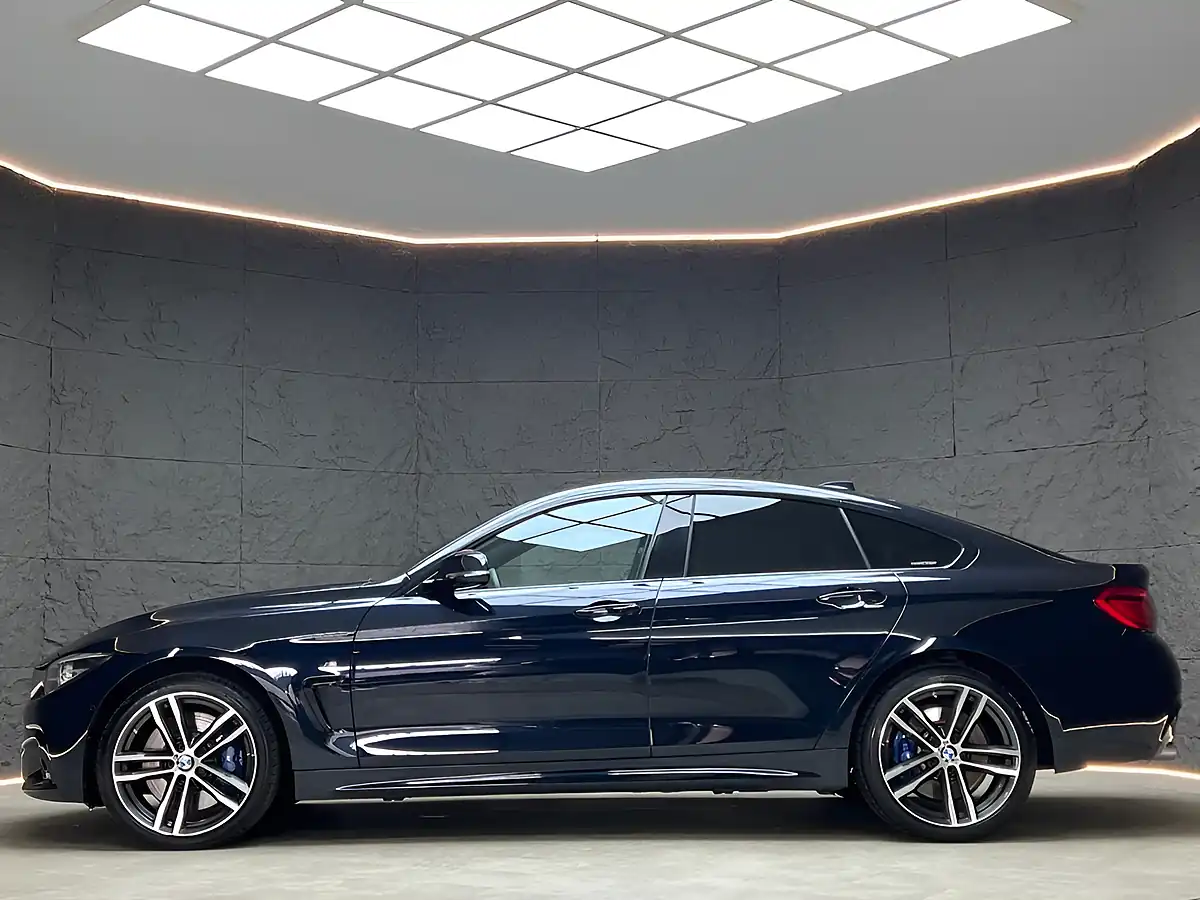 Used 2017 BMW 4 Series Gran Coupe M Sport Black Sapphire - Interior and Exterior details 12