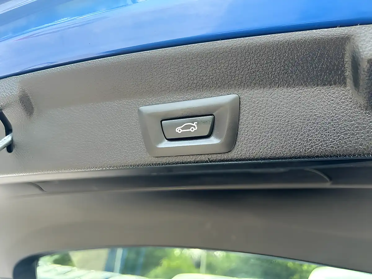 Used 2017 BMW 4 Series Gran Coupe M Sport Estoril Blue - Interior and Exterior details 5