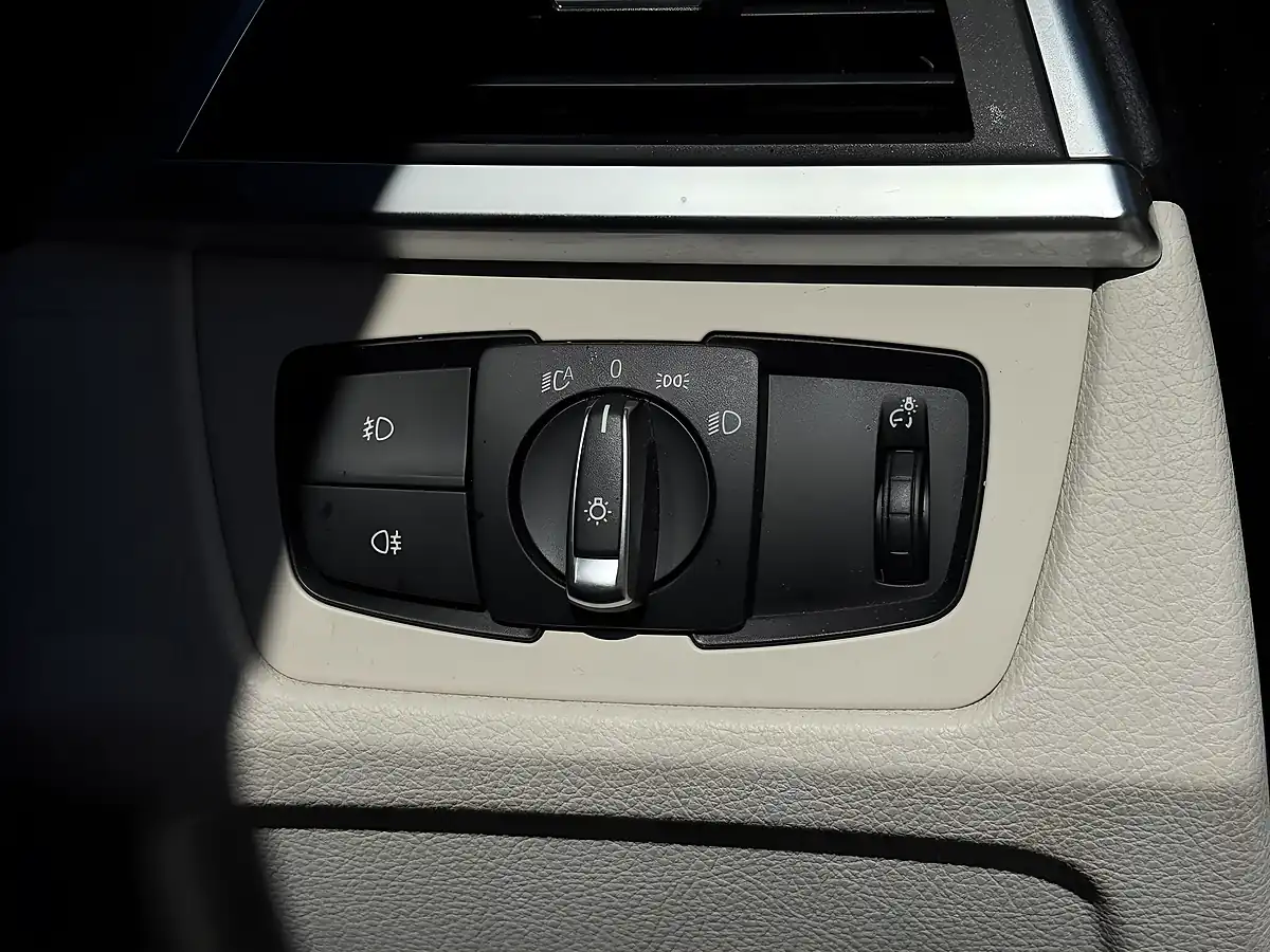 Used 2017 BMW 4 Series Gran Coupe M Sport Grey - Interior and Exterior details 17
