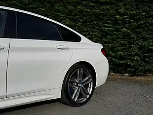 Used 2017 BMW 4 Series Gran Coupe M Sport White - Interior and Exterior details 11