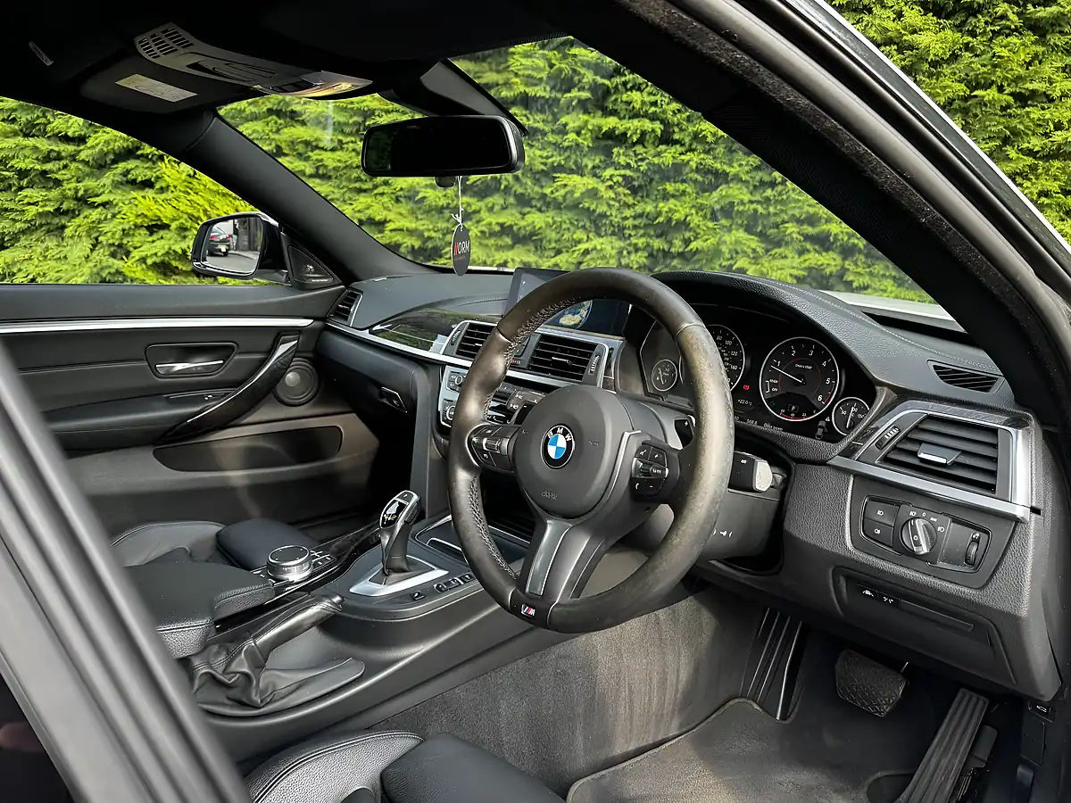 Used 2017 BMW 4 Series Gran Coupe M Sport White - Interior and Exterior details 12