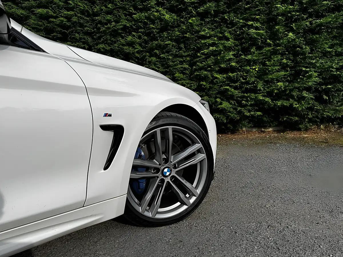 Used 2017 BMW 4 Series Gran Coupe M Sport White - Interior and Exterior details 9