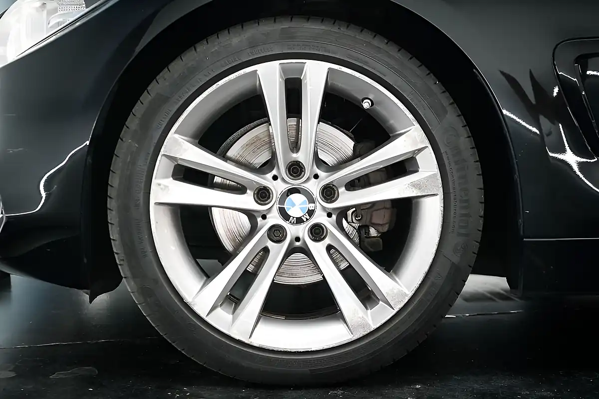 Used 2017 BMW 4 Series Gran Coupe Sport Black Sapphire - Interior and Exterior details 19