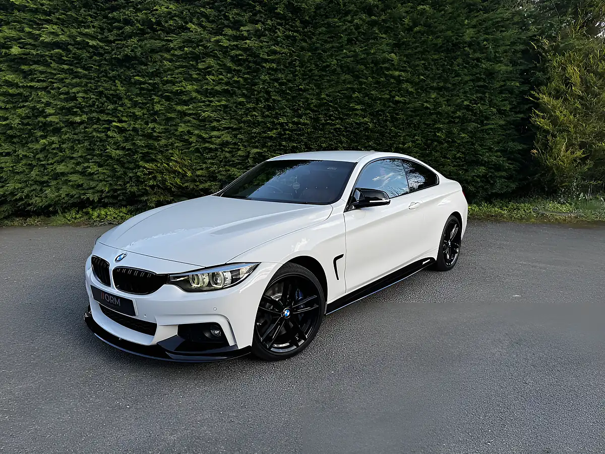 Used 2017 BMW 4 Series M Sport Alpine White - Front View