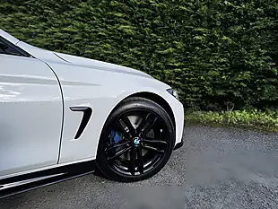 Used 2017 BMW 4 Series M Sport Alpine White - Interior and Exterior details 9