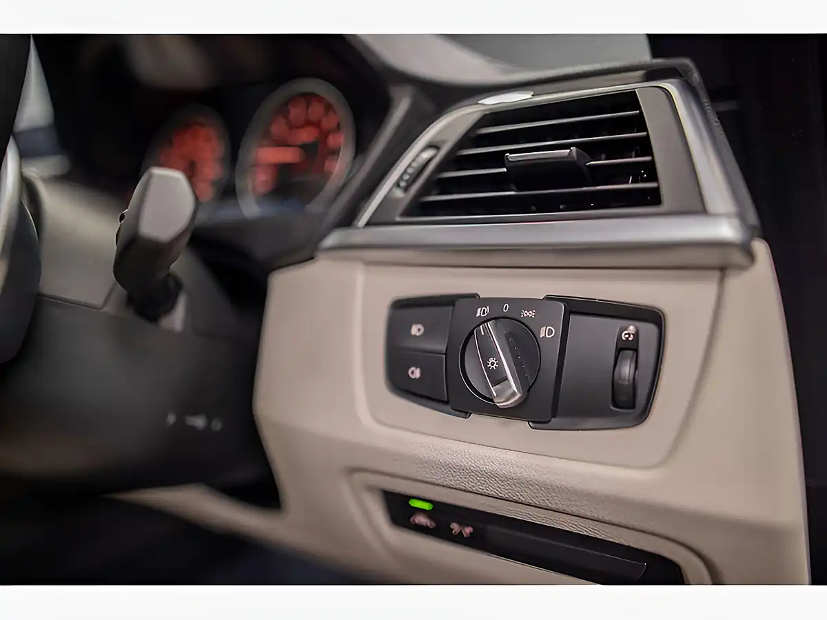 Used 2017 BMW 4 Series M Sport Black - Interior and Exterior details 16