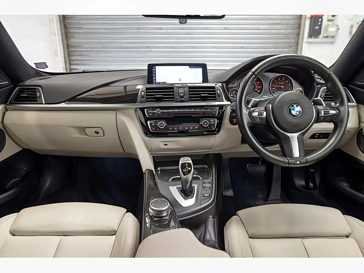 Used 2017 BMW 4 Series M Sport Black - Interior and Exterior details 2