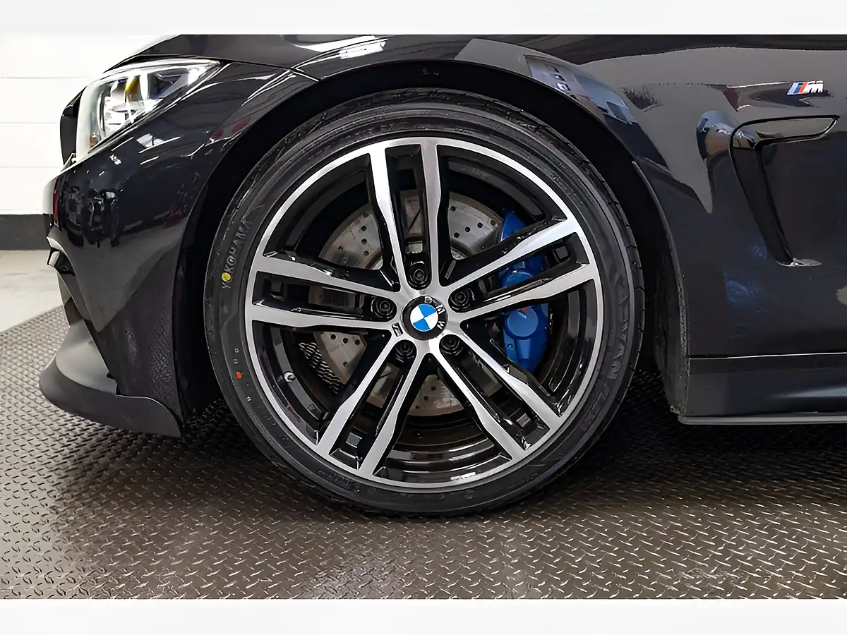 Used 2017 BMW 4 Series M Sport Black - Interior and Exterior details 7