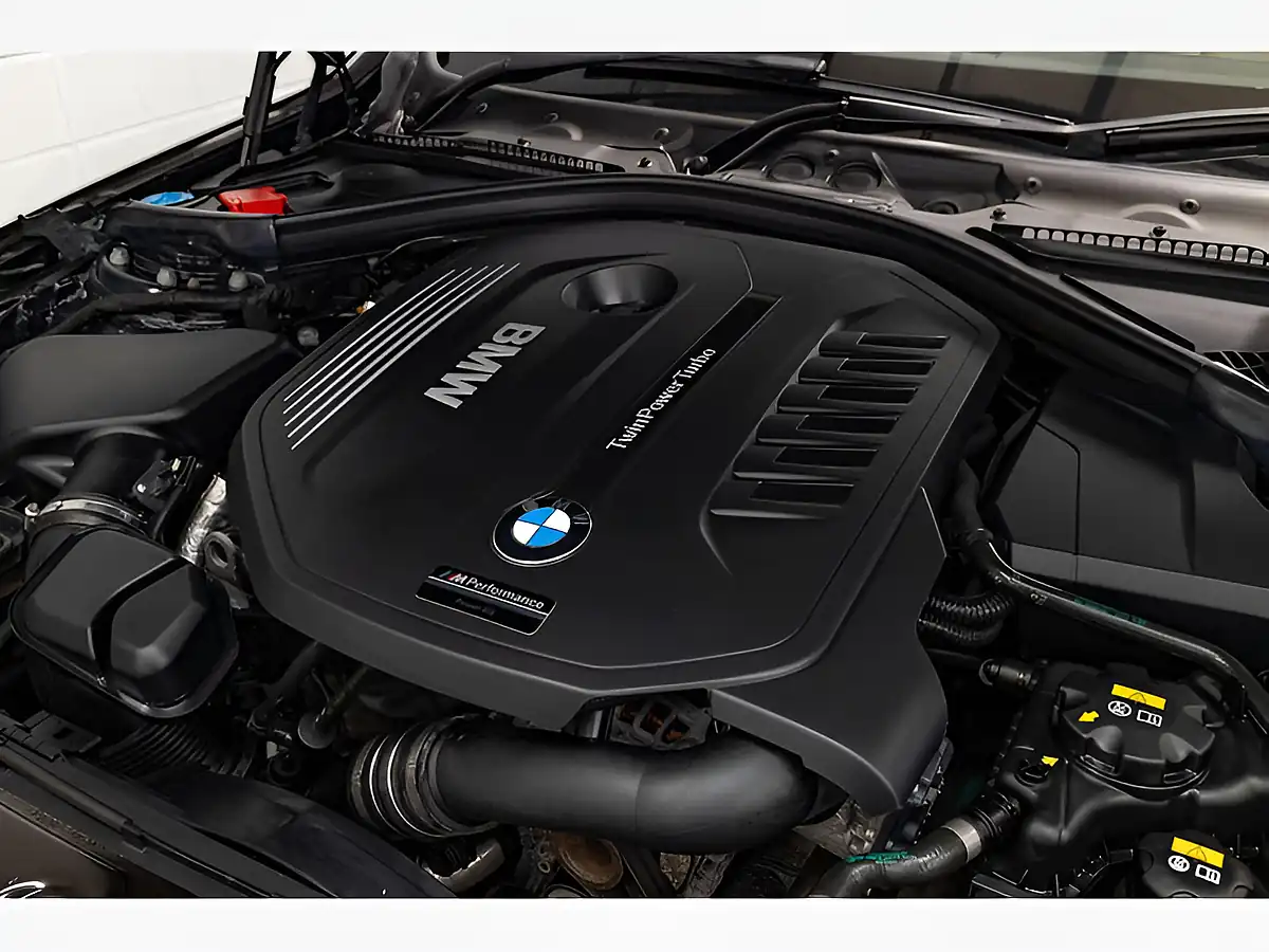 Used 2017 BMW 4 Series M Sport Black - Interior and Exterior details 9