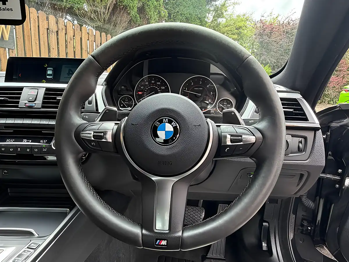 Used 2017 BMW 4 Series M Sport Black - Interior and Exterior details 16