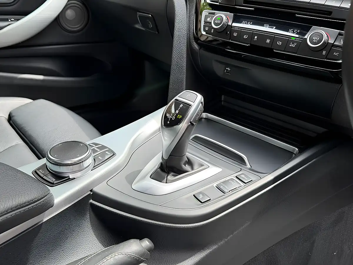 Used 2017 BMW 4 Series M Sport Black - Interior and Exterior details 7