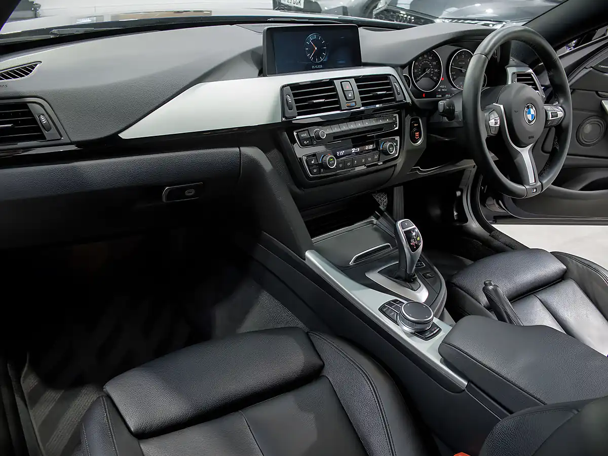 Used 2017 BMW 4 Series M Sport Blue - Interior and Exterior details 11