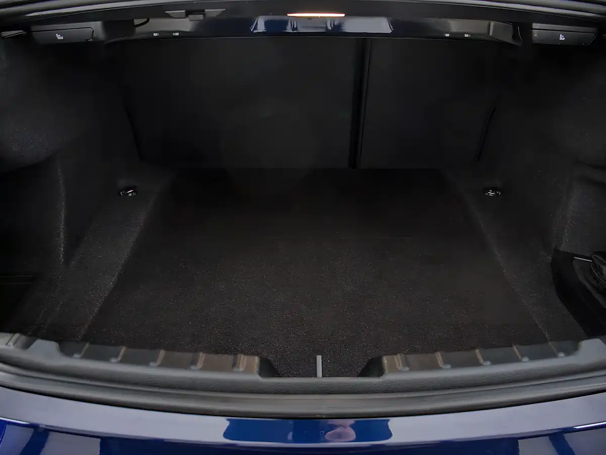 Used 2017 BMW 4 Series M Sport Blue - Interior and Exterior details 18
