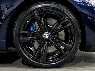 Used 2017 BMW 4 Series M Sport Blue - Interior and Exterior details 9