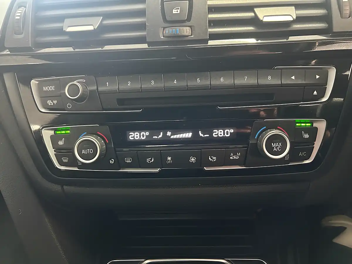 Used 2017 BMW 4 Series M Sport Blue - Interior and Exterior details 13