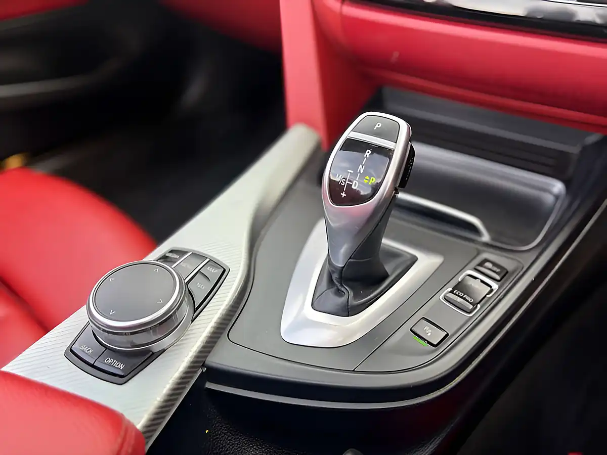 Used 2017 BMW 4 Series M Sport Mineral Grey - Interior and Exterior details 16