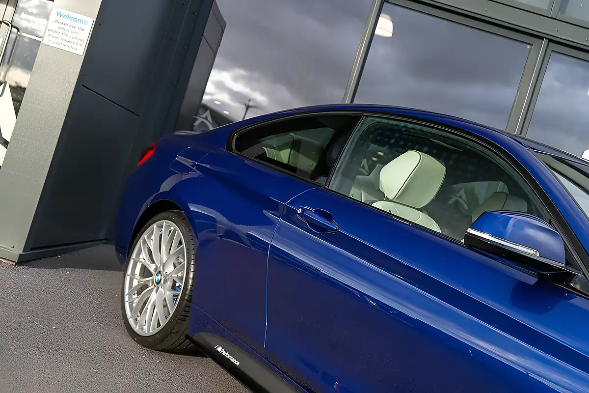 Used 2017 BMW 4 Series M Sport San Marino - Interior and Exterior details 10