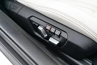 Used 2017 BMW 4 Series M Sport San Marino - Interior and Exterior details 16