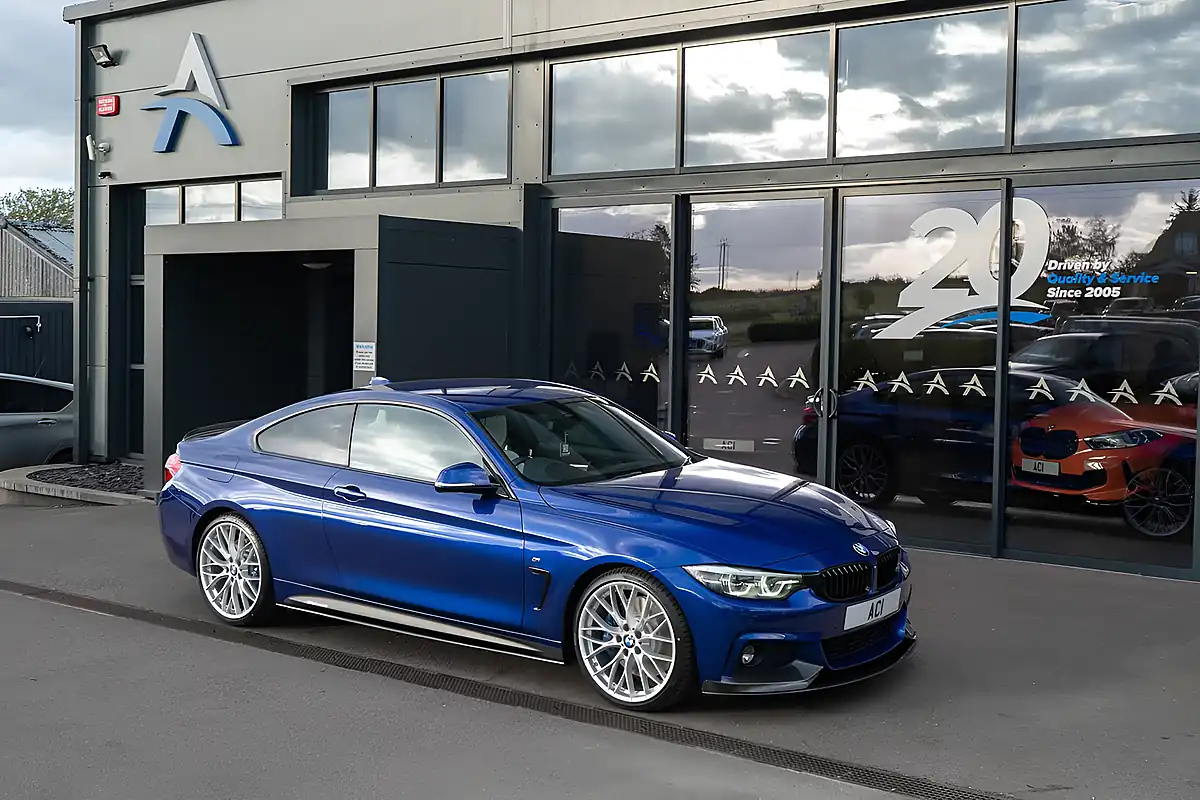 Used 2017 BMW 4 Series M Sport San Marino - Interior and Exterior details 3