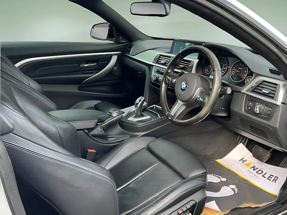 Used 2017 BMW 4 Series M Sport White - Interior and Exterior details 15