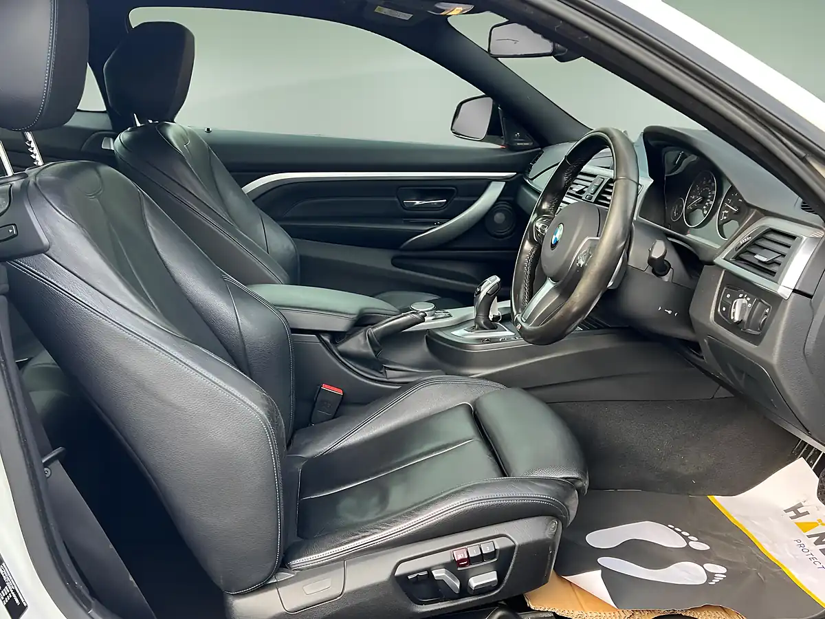 Used 2017 BMW 4 Series M Sport White - Interior and Exterior details 16