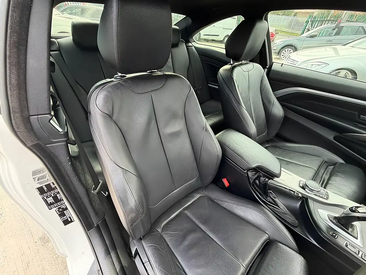 Used 2017 BMW 4 Series M Sport White - Interior and Exterior details 13