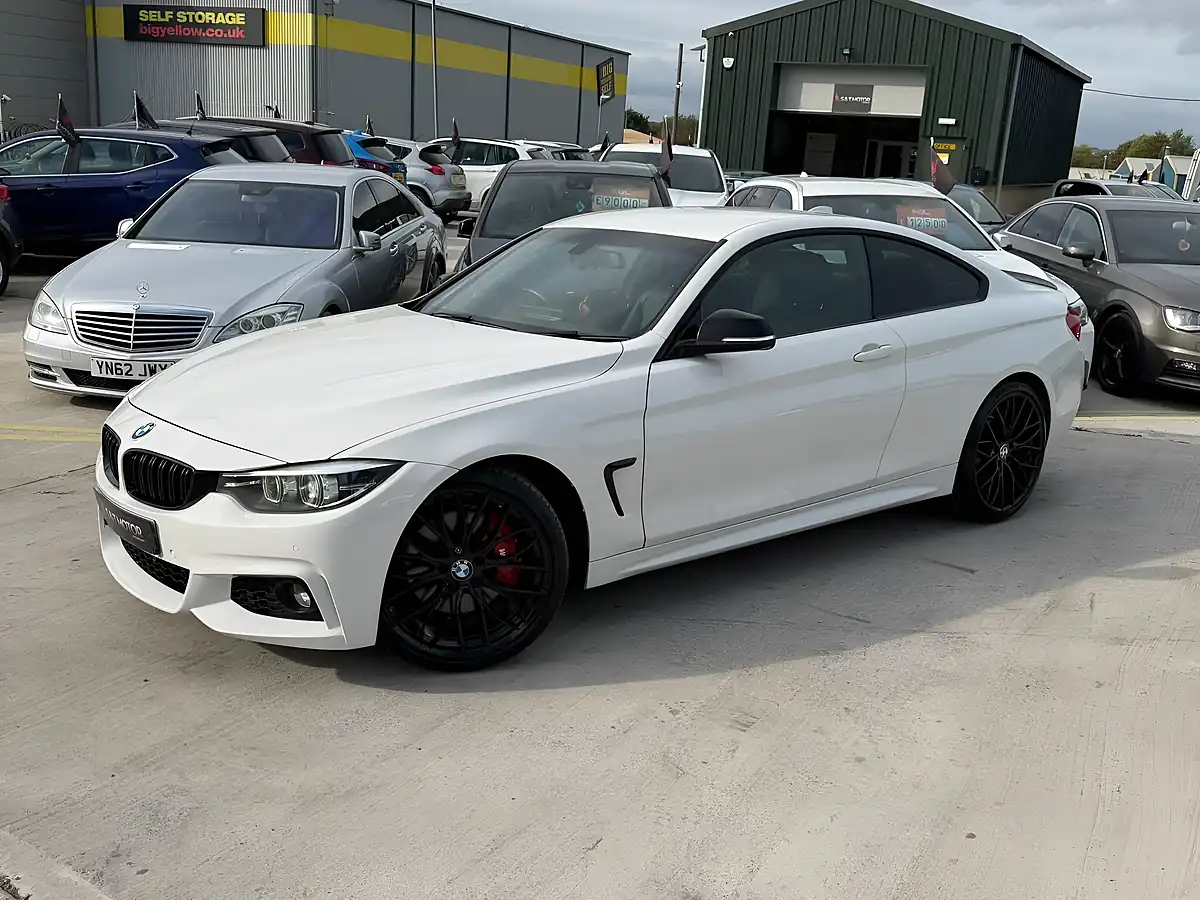 Used 2017 BMW 4 Series M Sport White - Interior and Exterior details 4