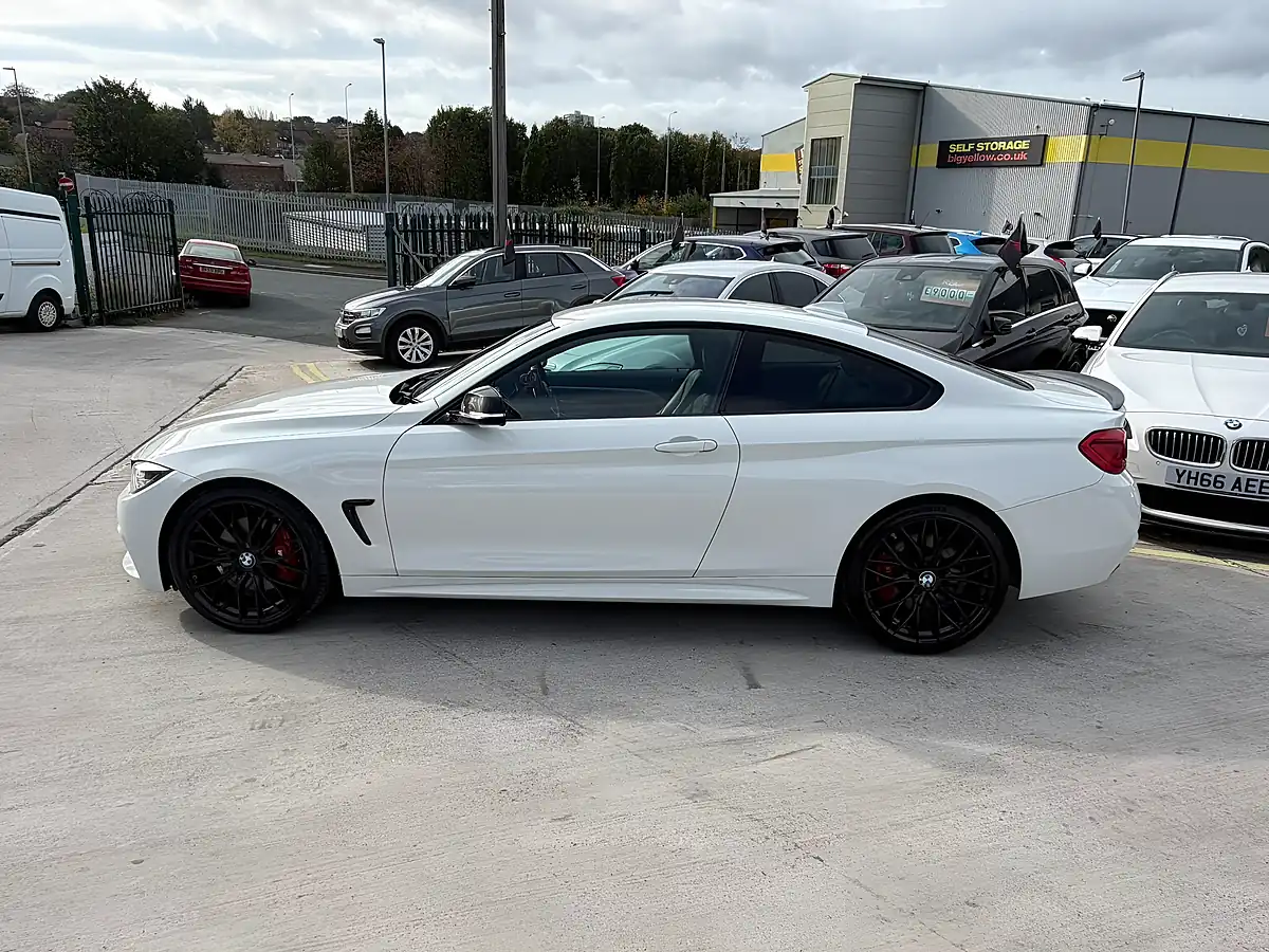Used 2017 BMW 4 Series M Sport White - Interior and Exterior details 8