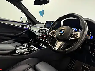 Used 2017 BMW 5 Series M Sport Alpine White - Interior and Exterior details 11