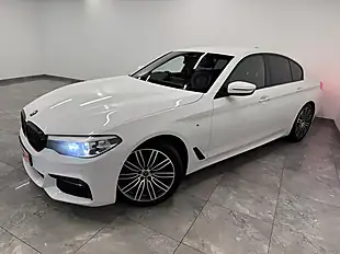 Used 2017 BMW 5 Series M Sport Alpine White - Interior and Exterior details 4