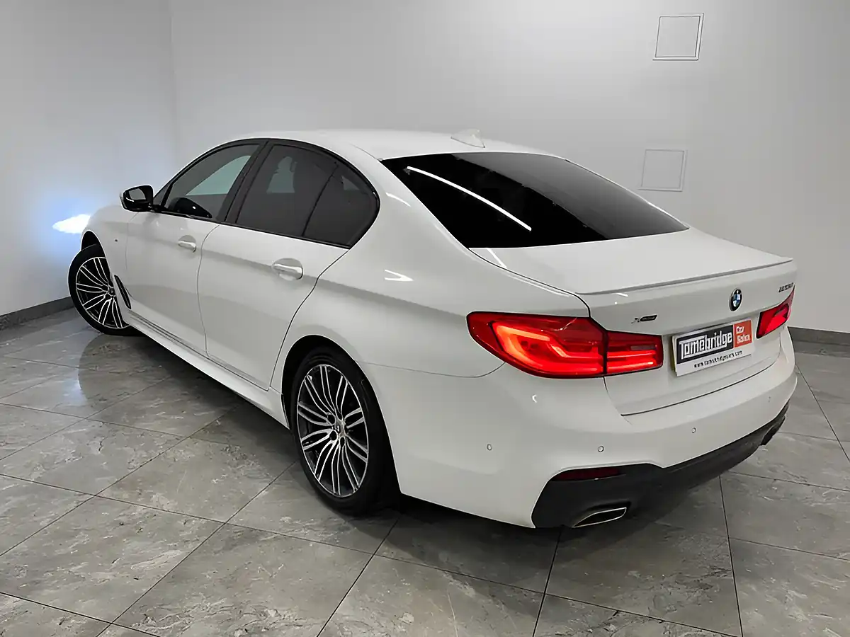Used 2017 BMW 5 Series M Sport Alpine White - Interior and Exterior details 5