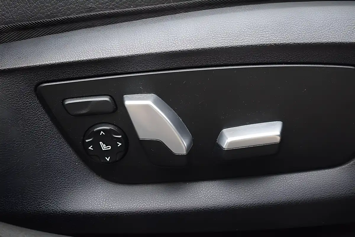 Used 2017 BMW 5 Series M Sport Black - Interior and Exterior details 10