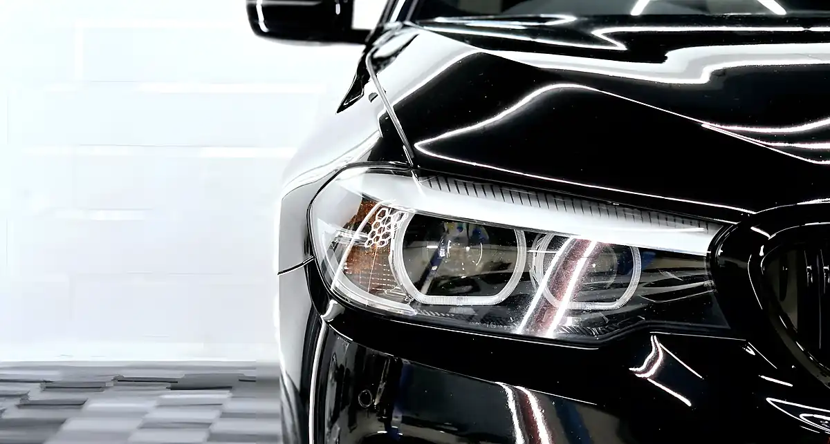 Used 2017 BMW 5 Series M Sport Black Sapphire - Interior and Exterior details 9