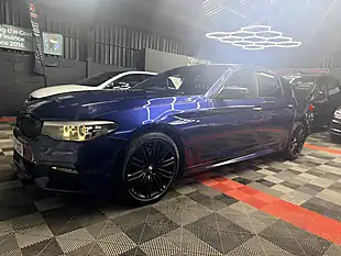 Used 2017 BMW 5 Series M Sport Blue - Interior and Exterior details 14