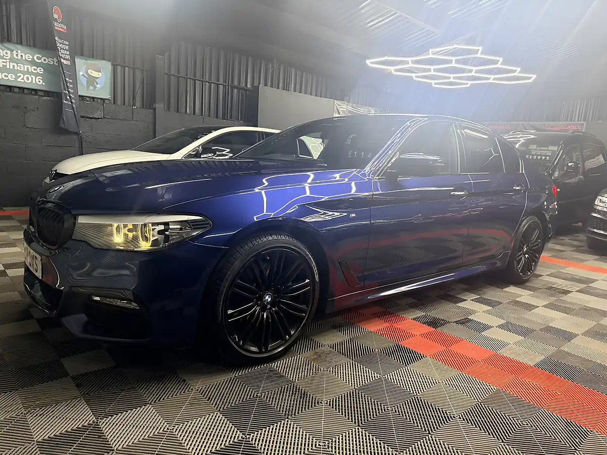 Used 2017 BMW 5 Series M Sport Blue - Interior and Exterior details 14