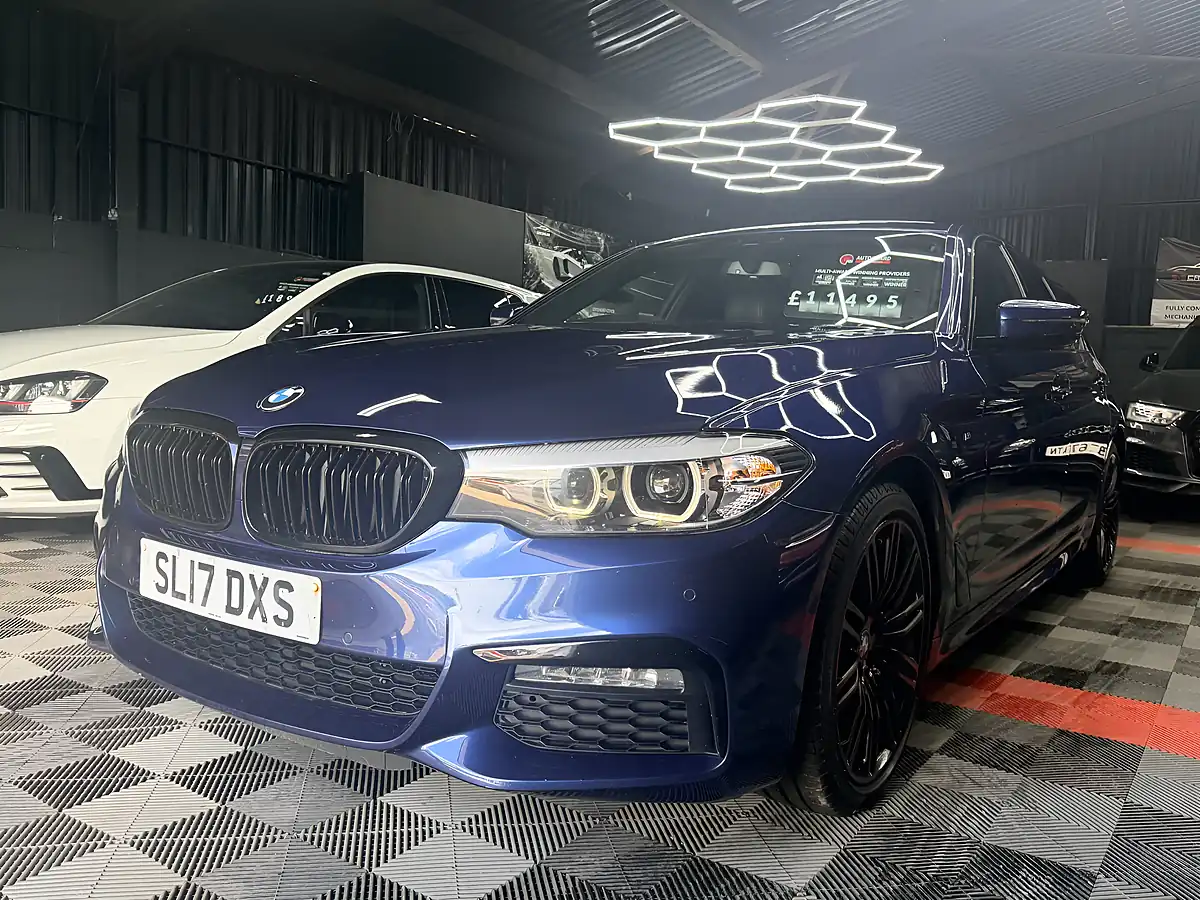 Used 2017 BMW 5 Series M Sport Blue - Interior and Exterior details 4