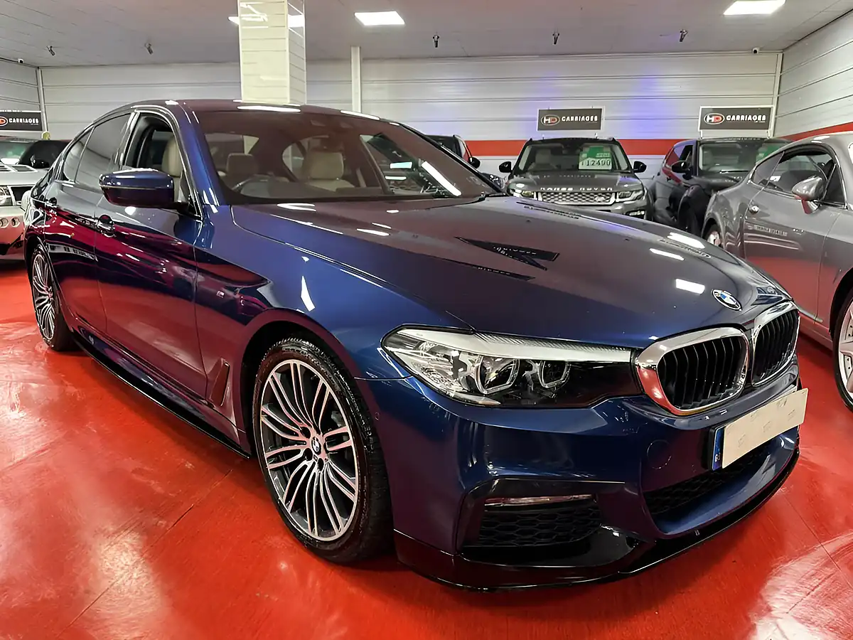 Used 2017 BMW 5 Series M Sport Blue - Front View