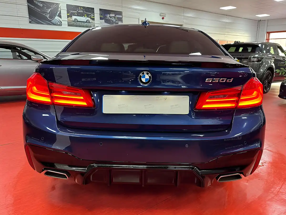 Used 2017 BMW 5 Series M Sport Blue - Interior and Exterior details 12
